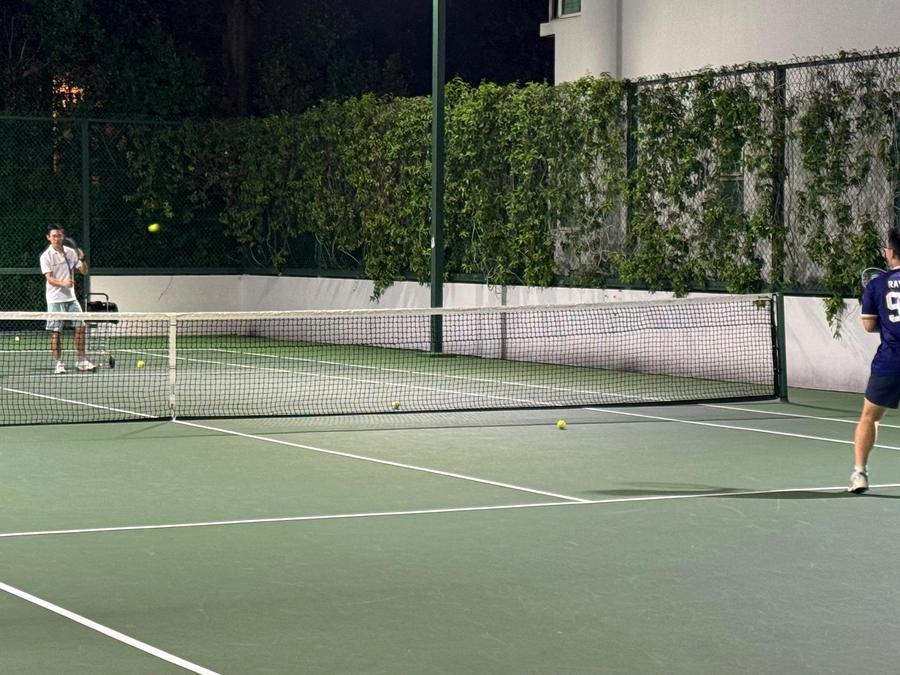 A private coaching class on court